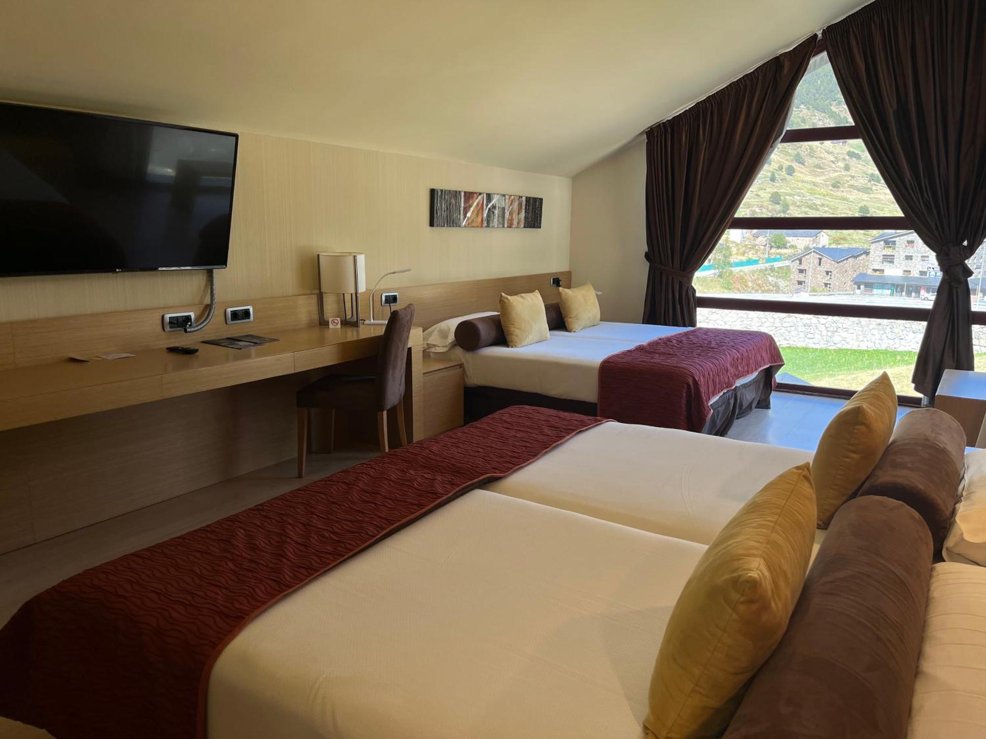 Wuau! Hotel Galanthus & Spa Canillo Exterior photo