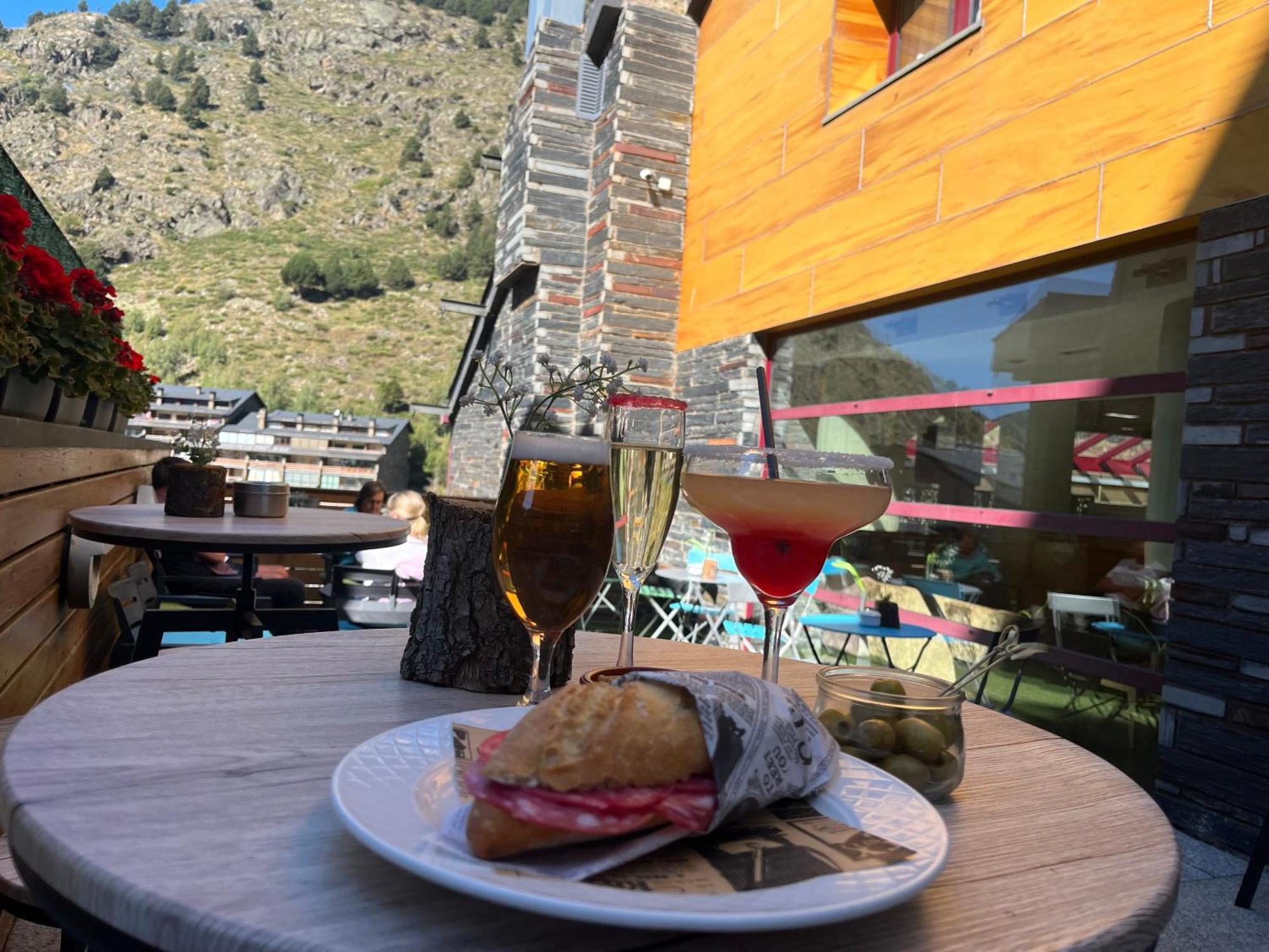Wuau! Hotel Galanthus & Spa Canillo Exterior photo