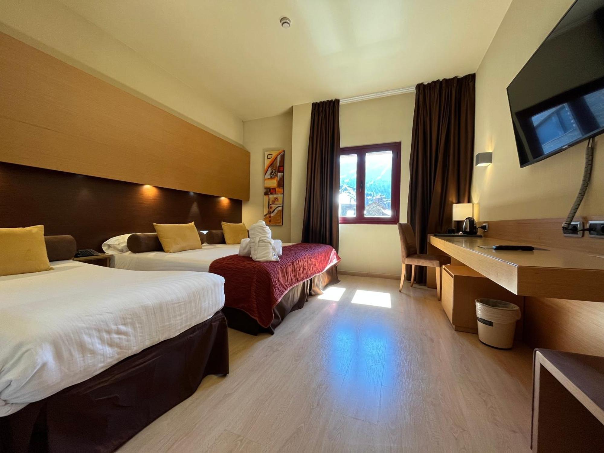 Wuau! Hotel Galanthus & Spa Canillo Exterior photo