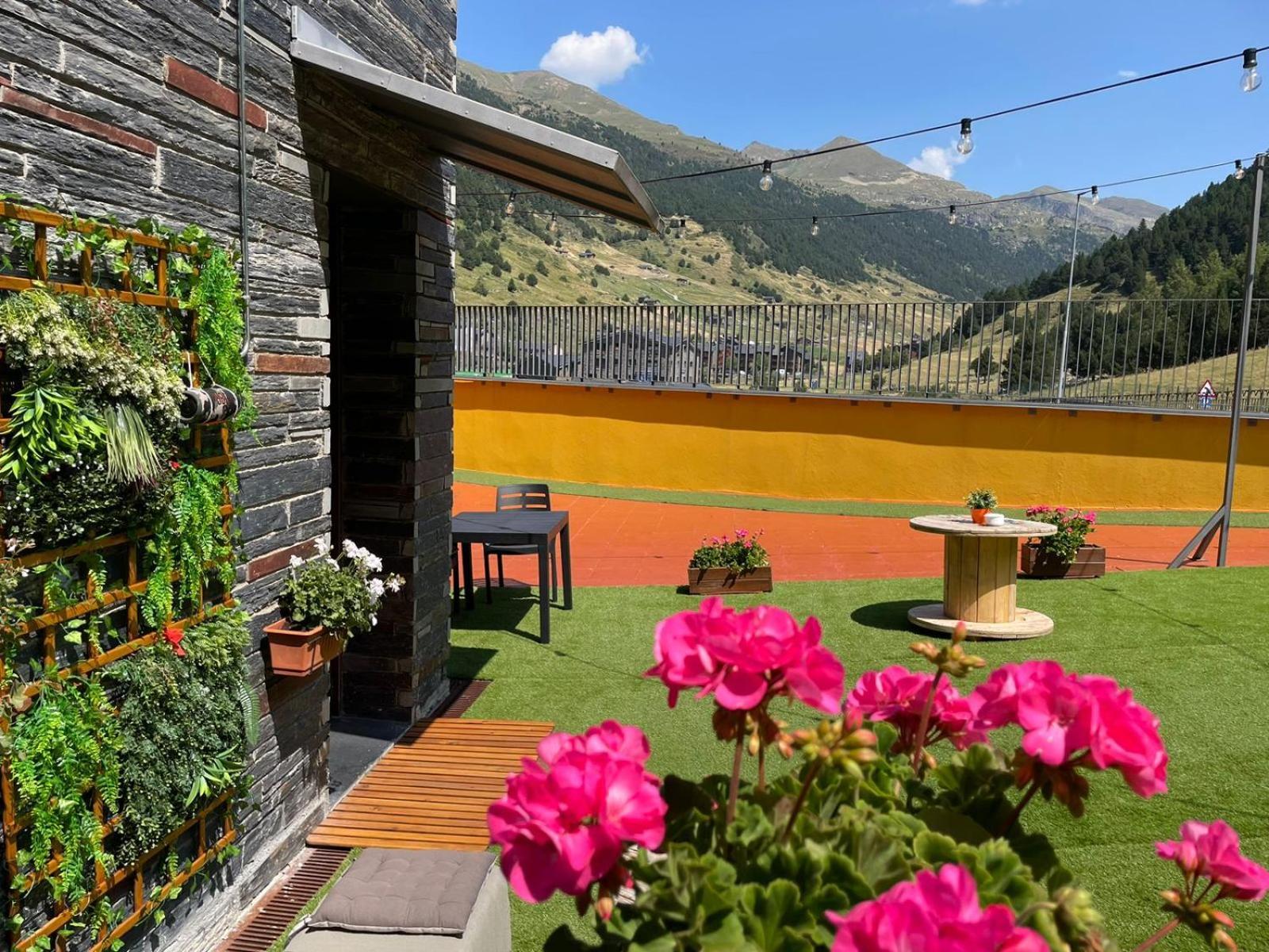 Wuau! Hotel Galanthus & Spa Canillo Exterior photo