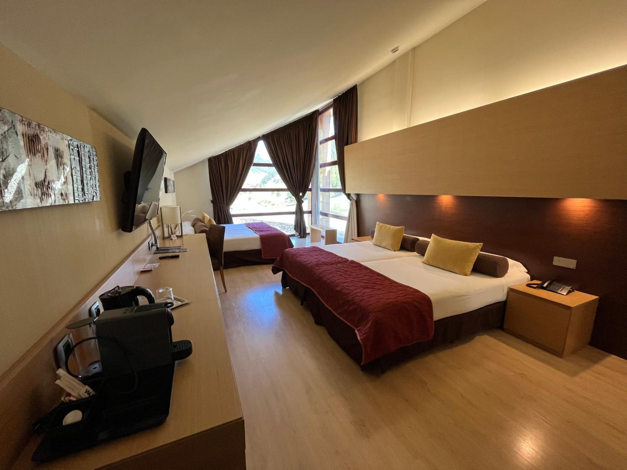 Wuau! Hotel Galanthus & Spa Canillo Exterior photo